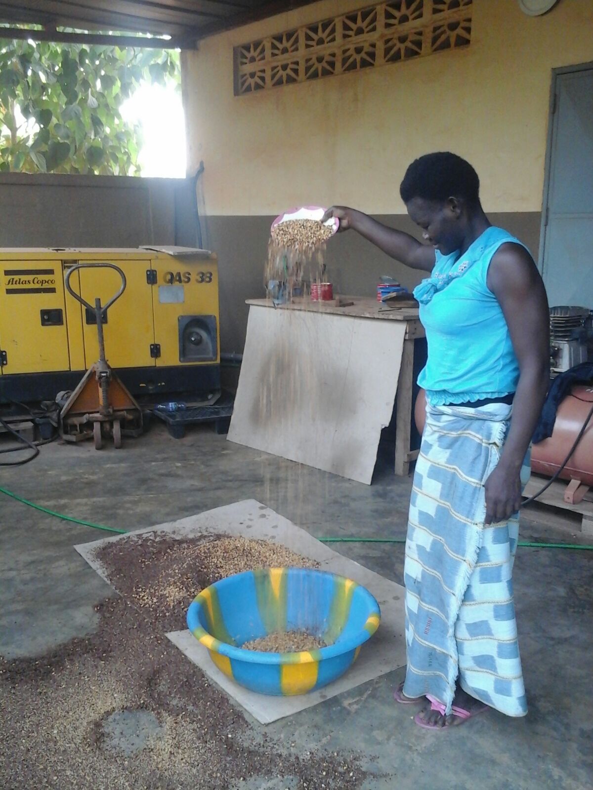 🚩2023: il progetto continua dal 2017 😊 Burro di arachidi e pane per i detenuti del carcere di Ouagadougou